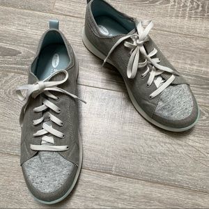 Dr. Scholl's Shoes Women's Kick It Sneaker